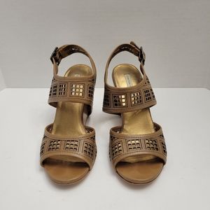 Cynthia Vincent tan leather peep toe wedge sandal size:7 side Buckles